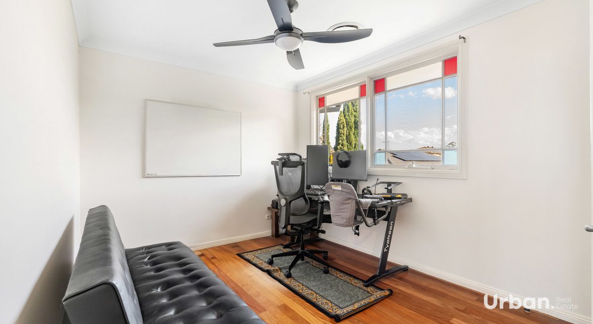 Glen Alpine 40 Nepean Towers Avenue