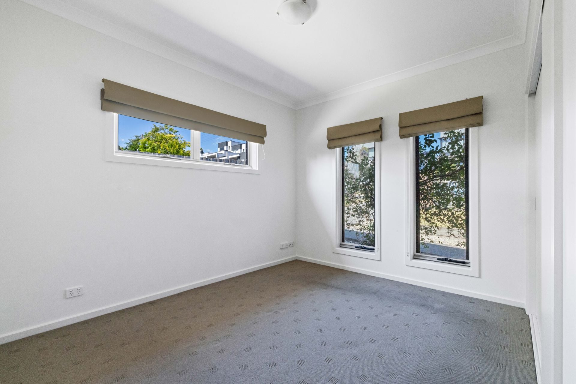 Stylish, Convenient & Low-Maintenance in a Prime Location