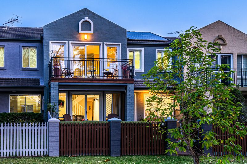 STUNNING MODERN TERRACE HOUSE