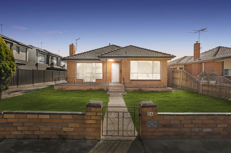 24 Curtin Avenue, Lalor