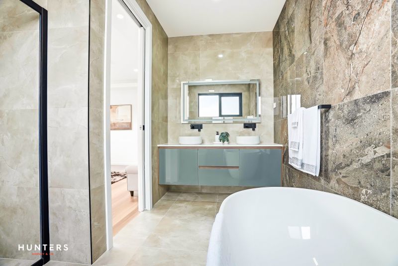 17 Bombala Street, Pendle Hill