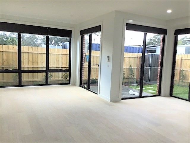 Architecturally Designed, Tri-Level Townhouse