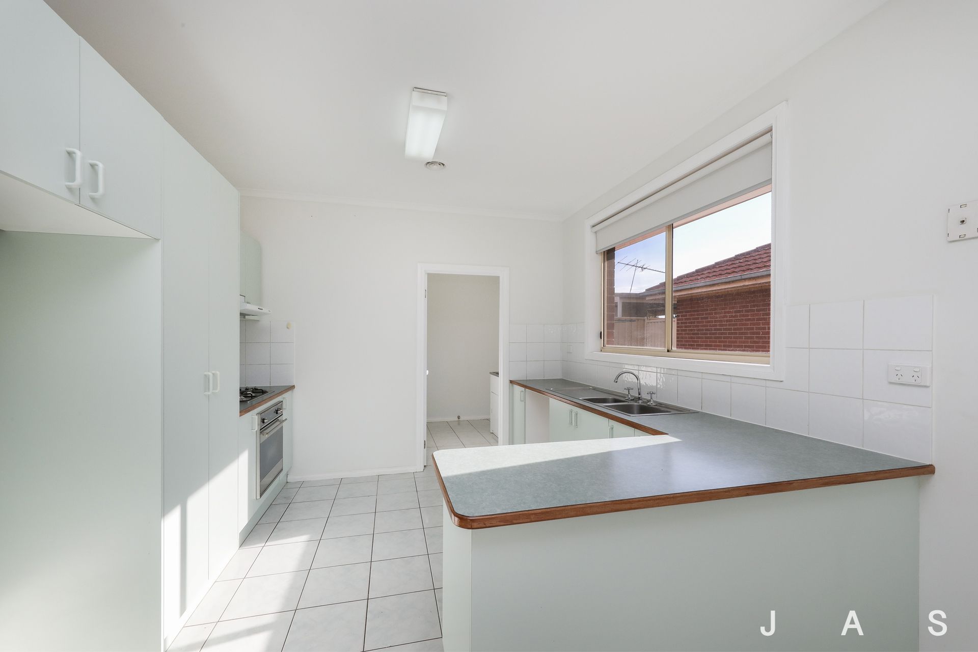 3/14 Chaumont Drive Avondale Heights VIC, Avondale Heights - Thumbnail 7