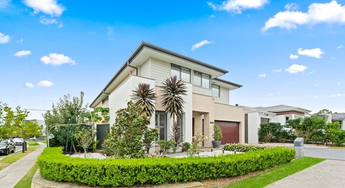 Denham Court 5 Storksbill Avenue