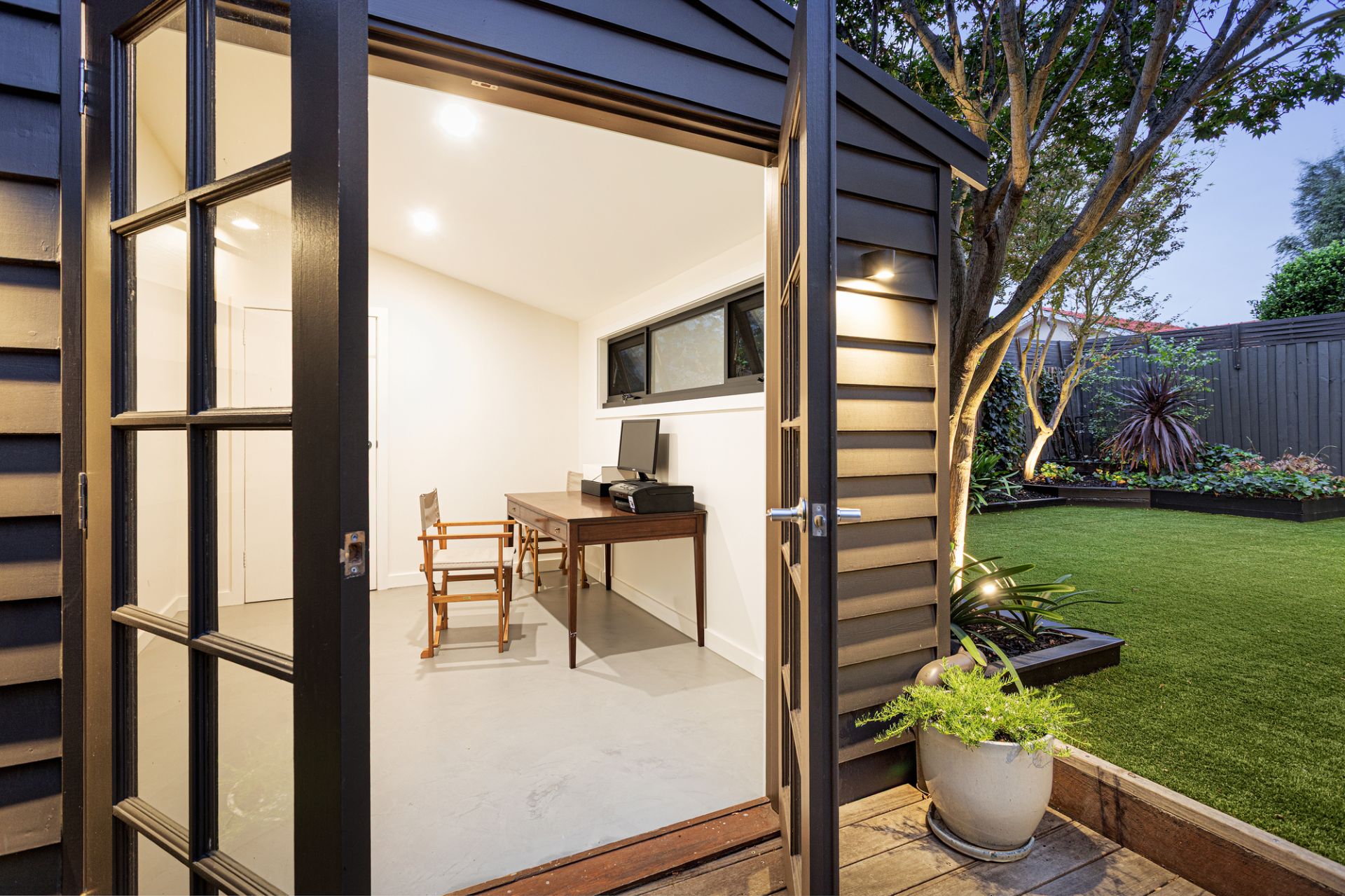 2 Holroyd Avenue, Sold, Sold - Thumbnail 5