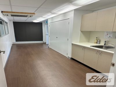 OPEN PLAN 1ST FLOOR OFFICES IN SOUTH BRISBANE!