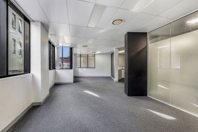 Dee Why - 2/1-5 Dee Why Parade