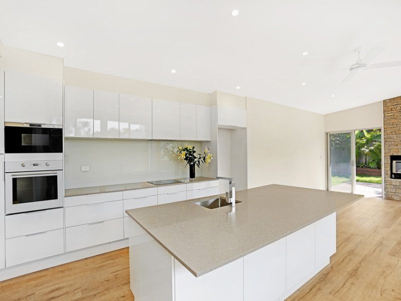 2a Balyata Avenue, CARINGBAH SOUTH, Caringbah South - Thumbnail 2