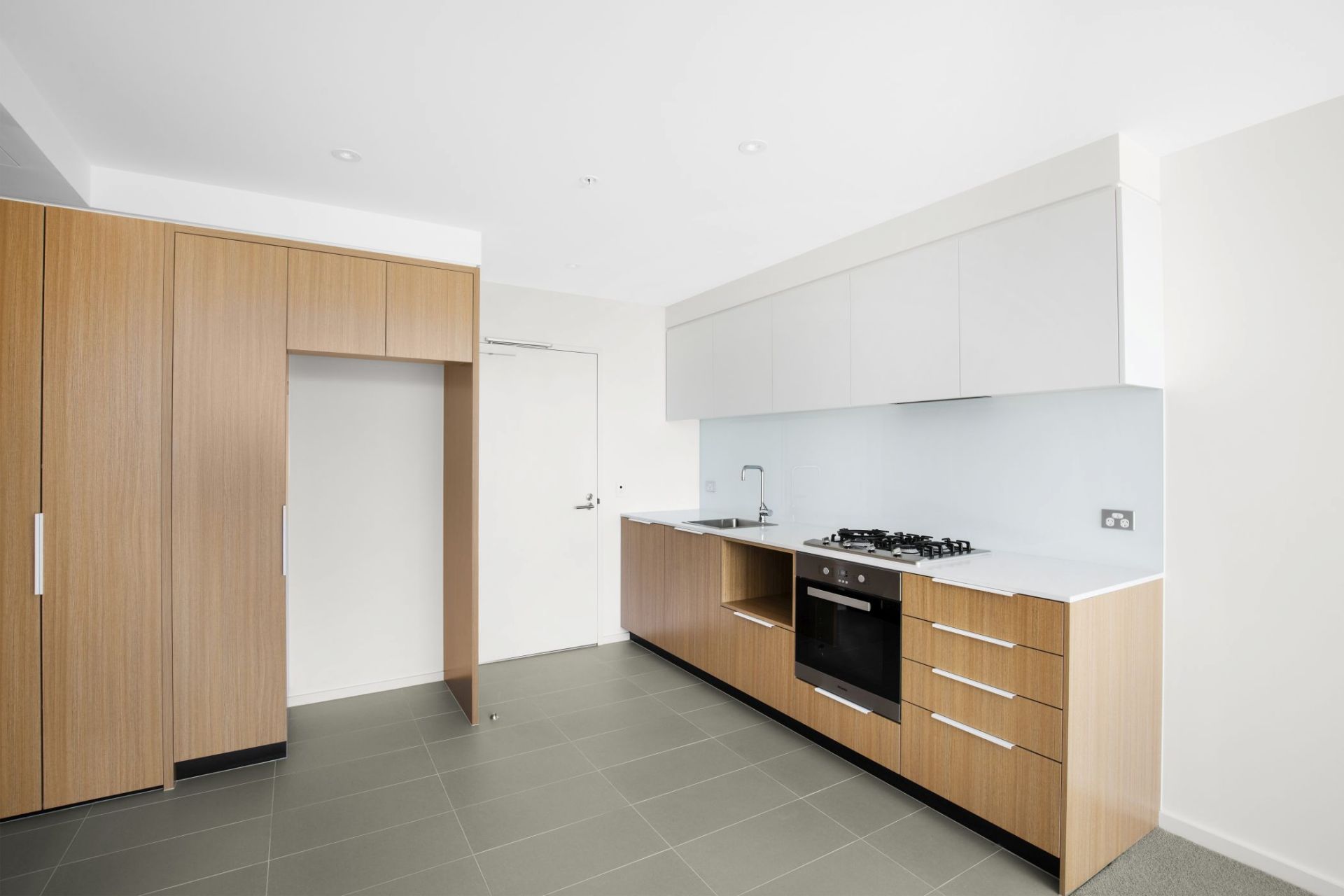 2902E/888 Collins Street, Docklands - Thumbnail 2