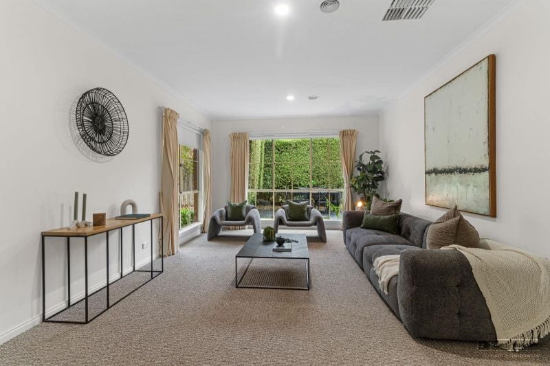 40 Hannora Crescent Croydon VIC, Croydon - Thumbnail 5
