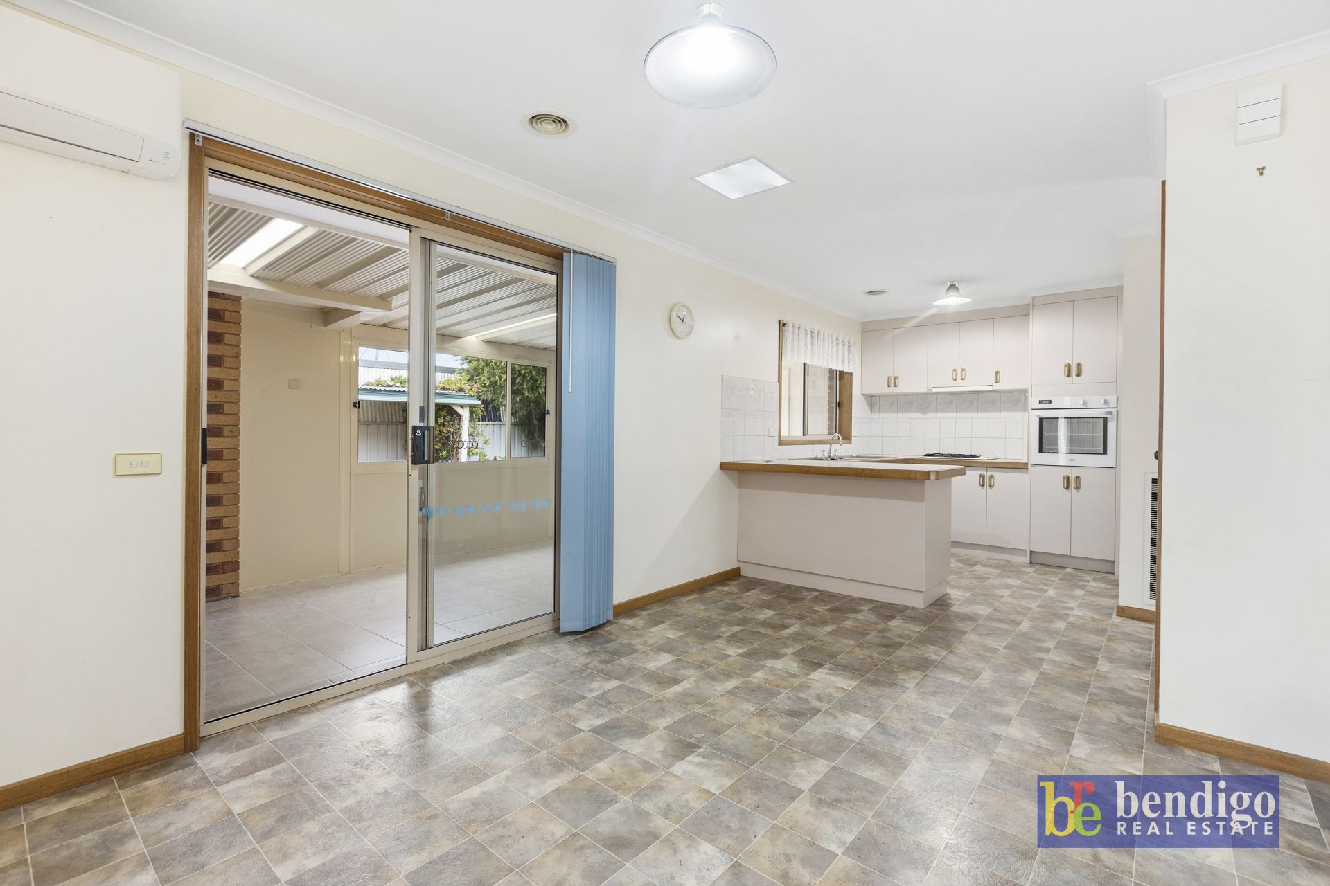 37 Queen Street Kangaroo Flat VIC, Flat - Thumbnail 3