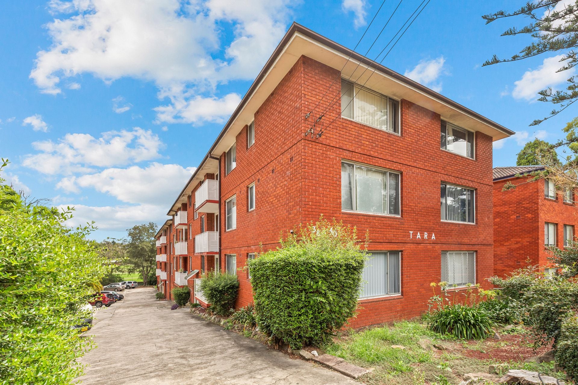 8/38-40 Meadow Crescent Meadowbank NSW