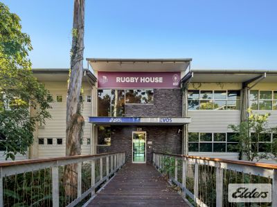 FITTED OFFICE WITH GREAT NATURAL LIGHT