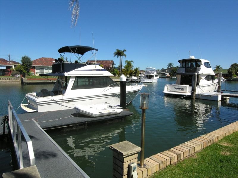 100 Belgrave Esplanade, SYLVANIA WATERS, Sylvania Waters - Thumbnail 2
