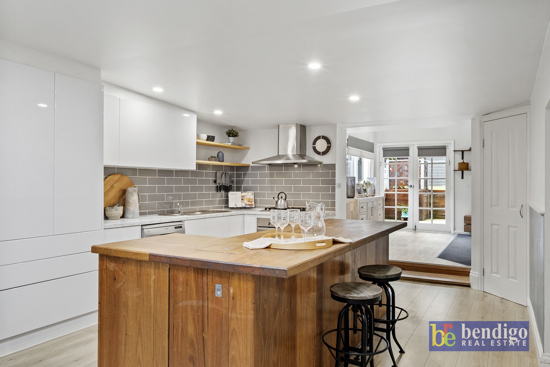 74 Old Violet Street Ironbark VIC, Ironbark - Thumbnail 3