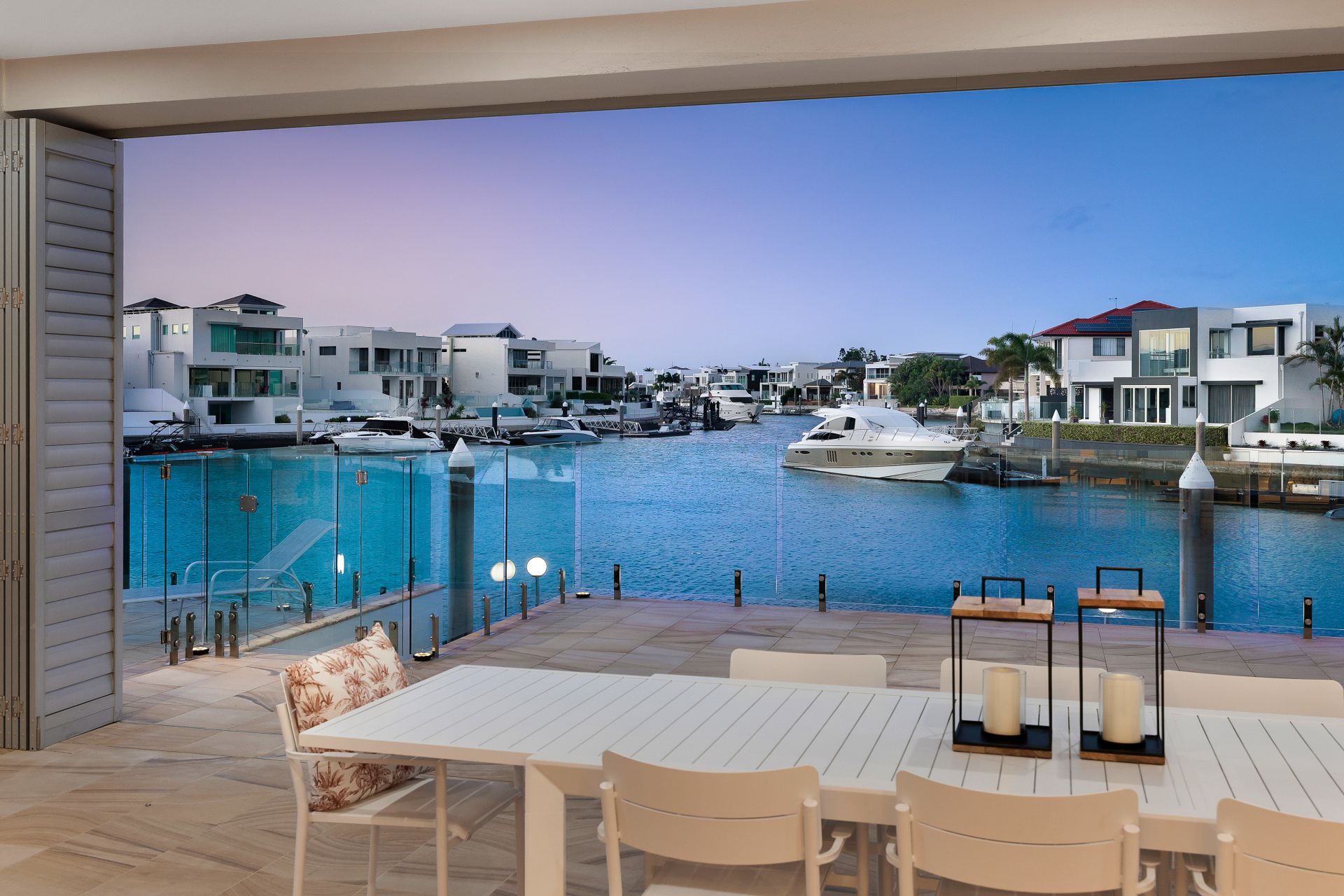 8 King Charles Drive, Sovereign Islands QLD 4216, Sovereign Islands - Thumbnail 2