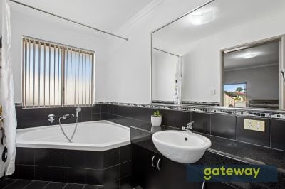 32 Ponderosa Road, Aubin Grove