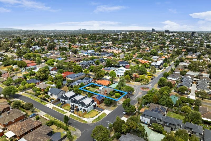 32 McEwan Road, Heidelberg Heights