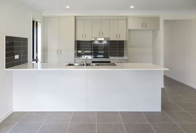 Paxton 15 Dianella Crescent