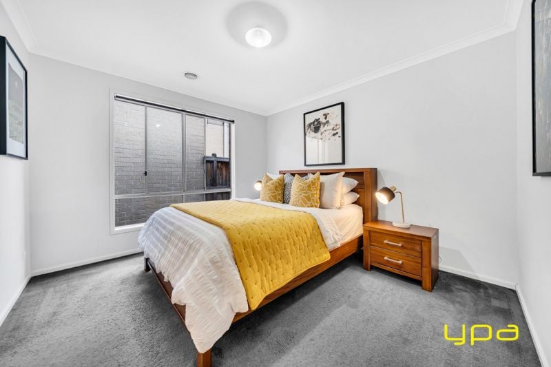 9 Davenport Crescent Cranbourne West VIC, Cranbourne West - Thumbnail 3