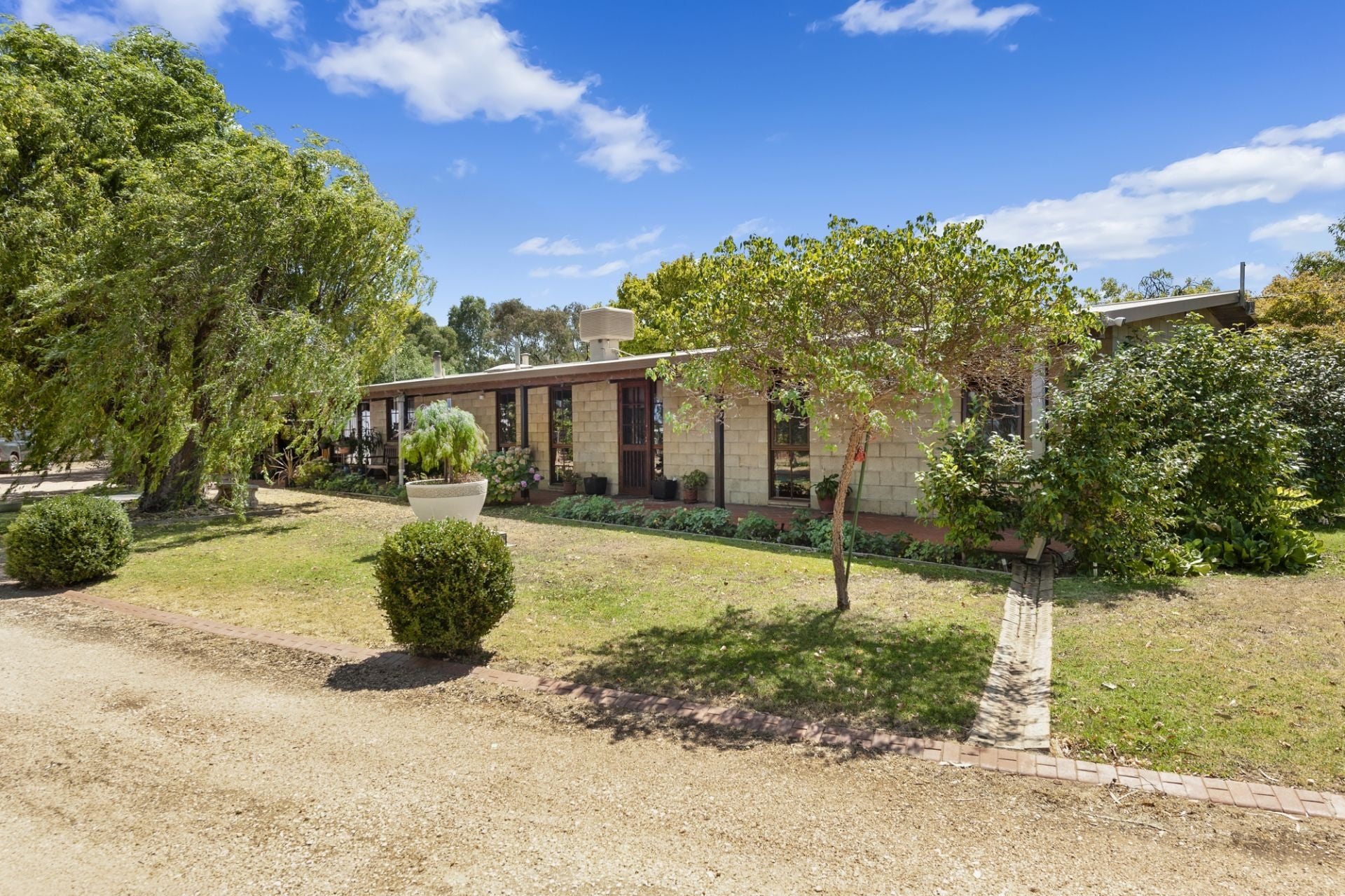 3 Baringhup Road, Carisbrook - Thumbnail 2