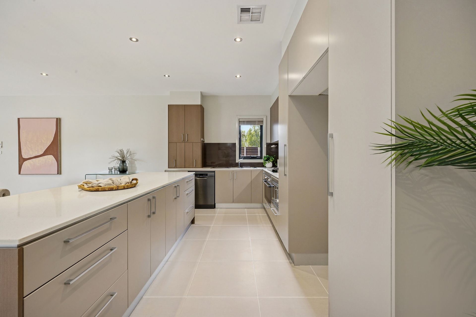 36 Beveridge Crescent, Forde, Forde - Thumbnail 3