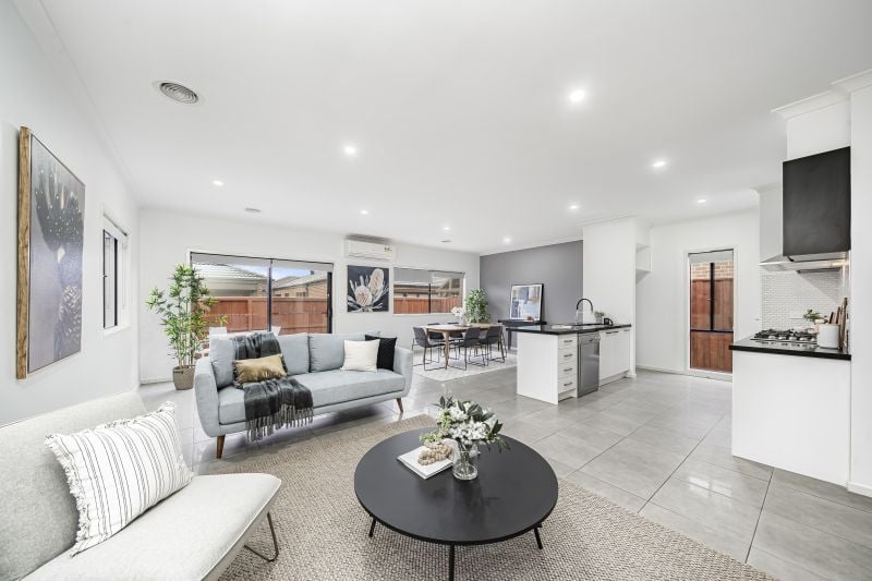 17 Loukas Drive, Wollert