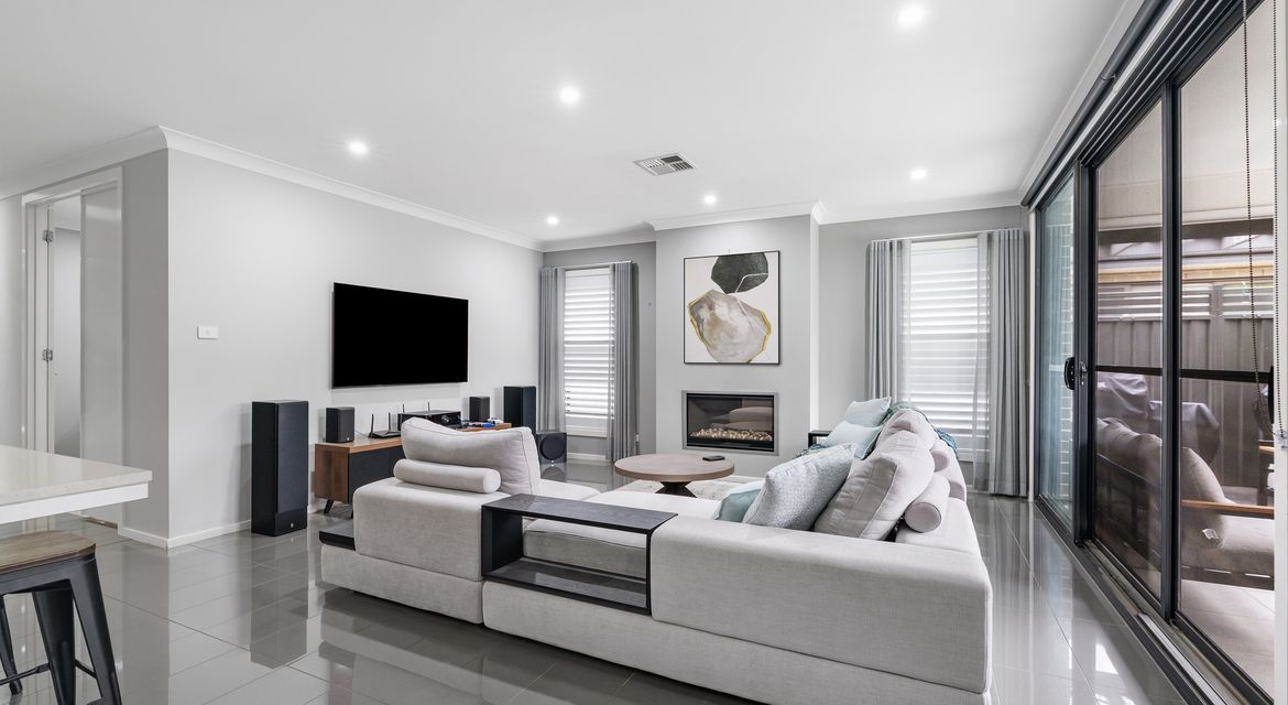 Oran Park 9 Myer Way