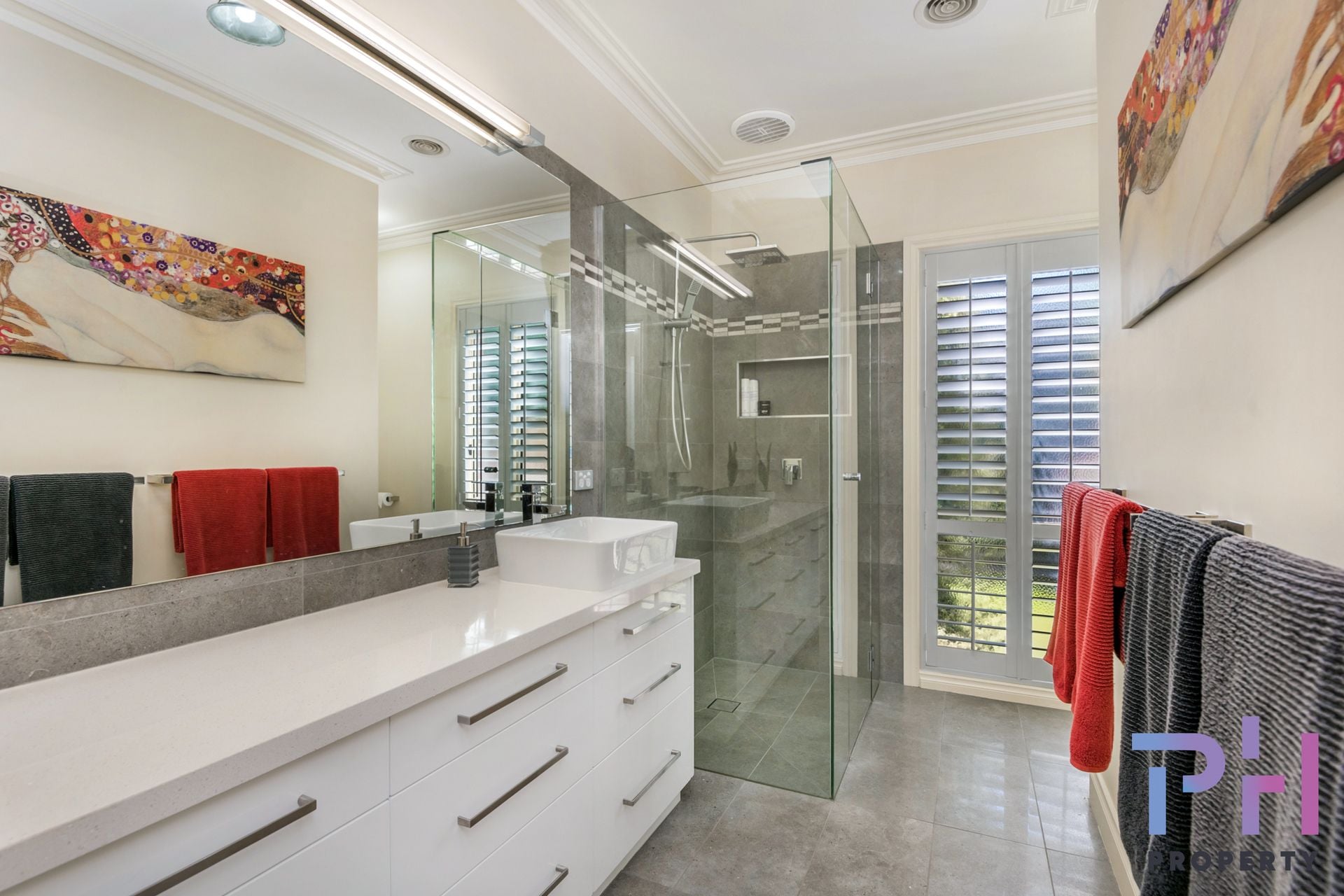 10 Meadow Court STRATHFIELDSAYE VIC, Strathfieldsaye - Thumbnail 3
