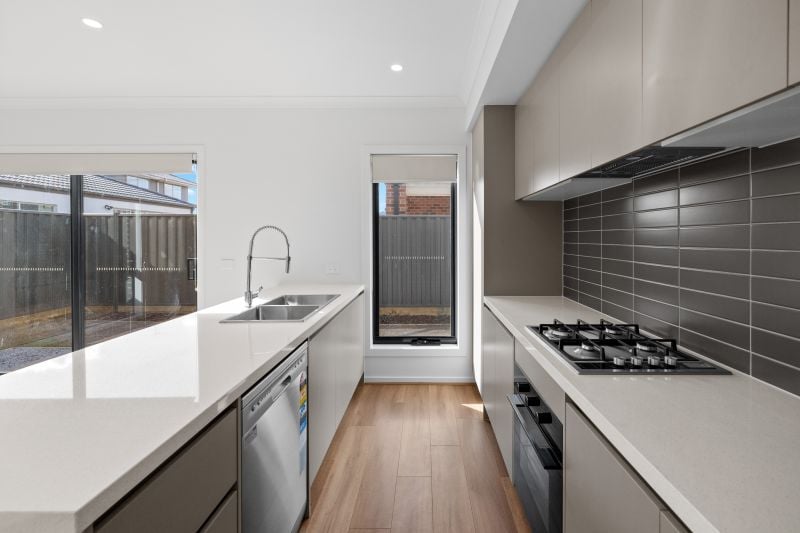 27 Turning Loop, Fraser Rise