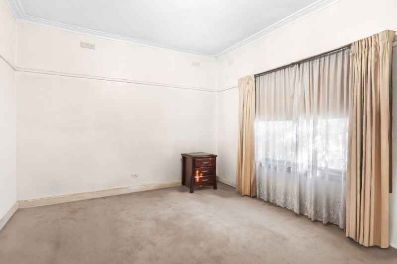 376 Station Street, Lalor