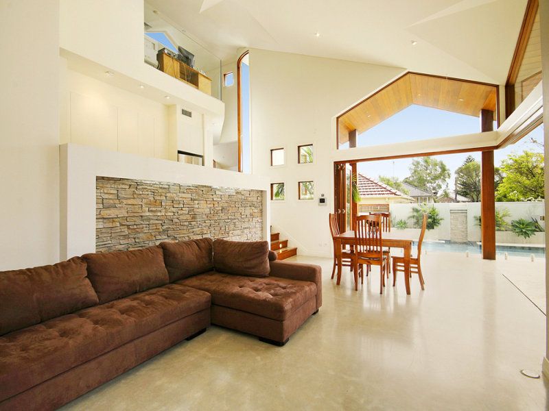 8 Illawong Avenue, CARINGBAH, Caringbah - Thumbnail 3
