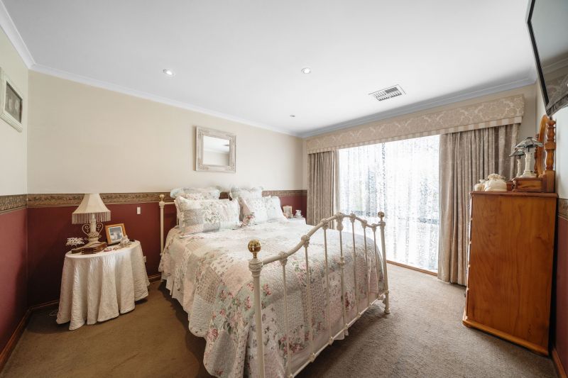 96 Moorhead Drive, Mill Park