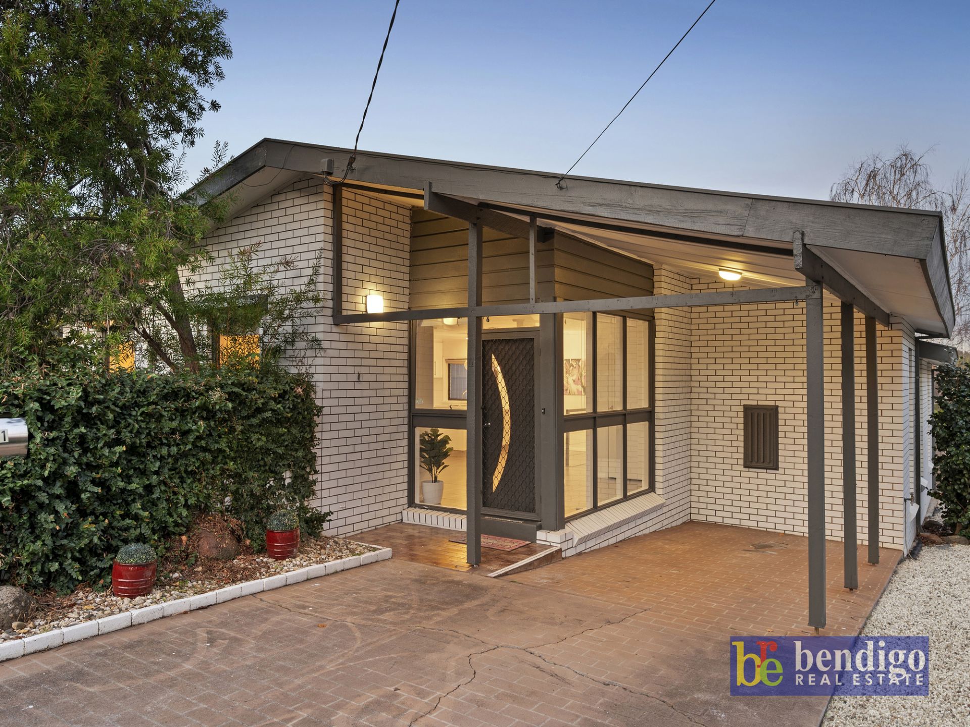 11 Desmond Street Strathdale VIC, Strathdale - Thumbnail 2