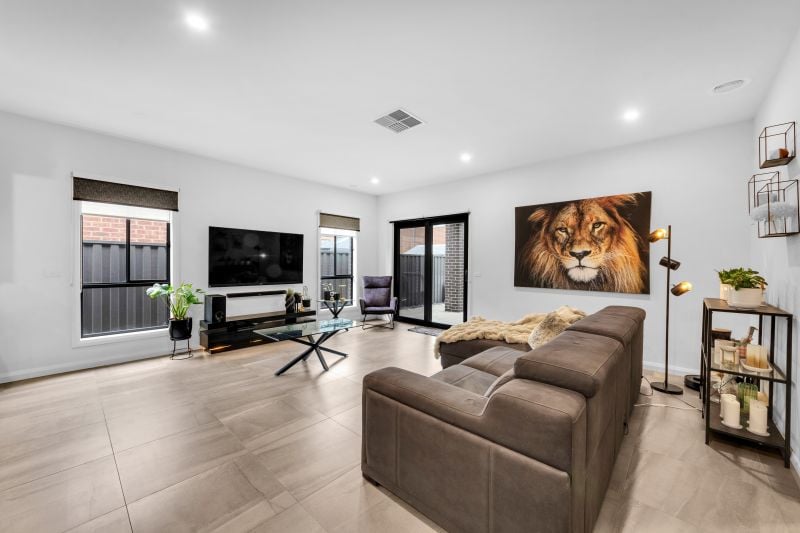 24 Graphite Crescent, Wollert