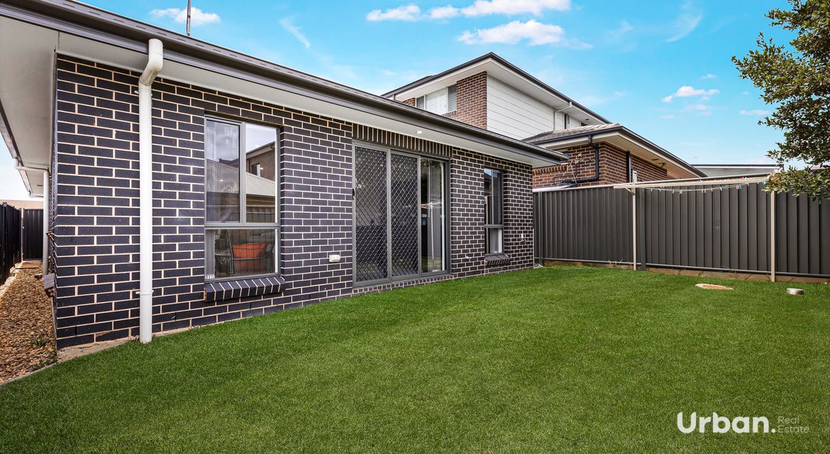 Colebee 50 Sandalwood Crescent