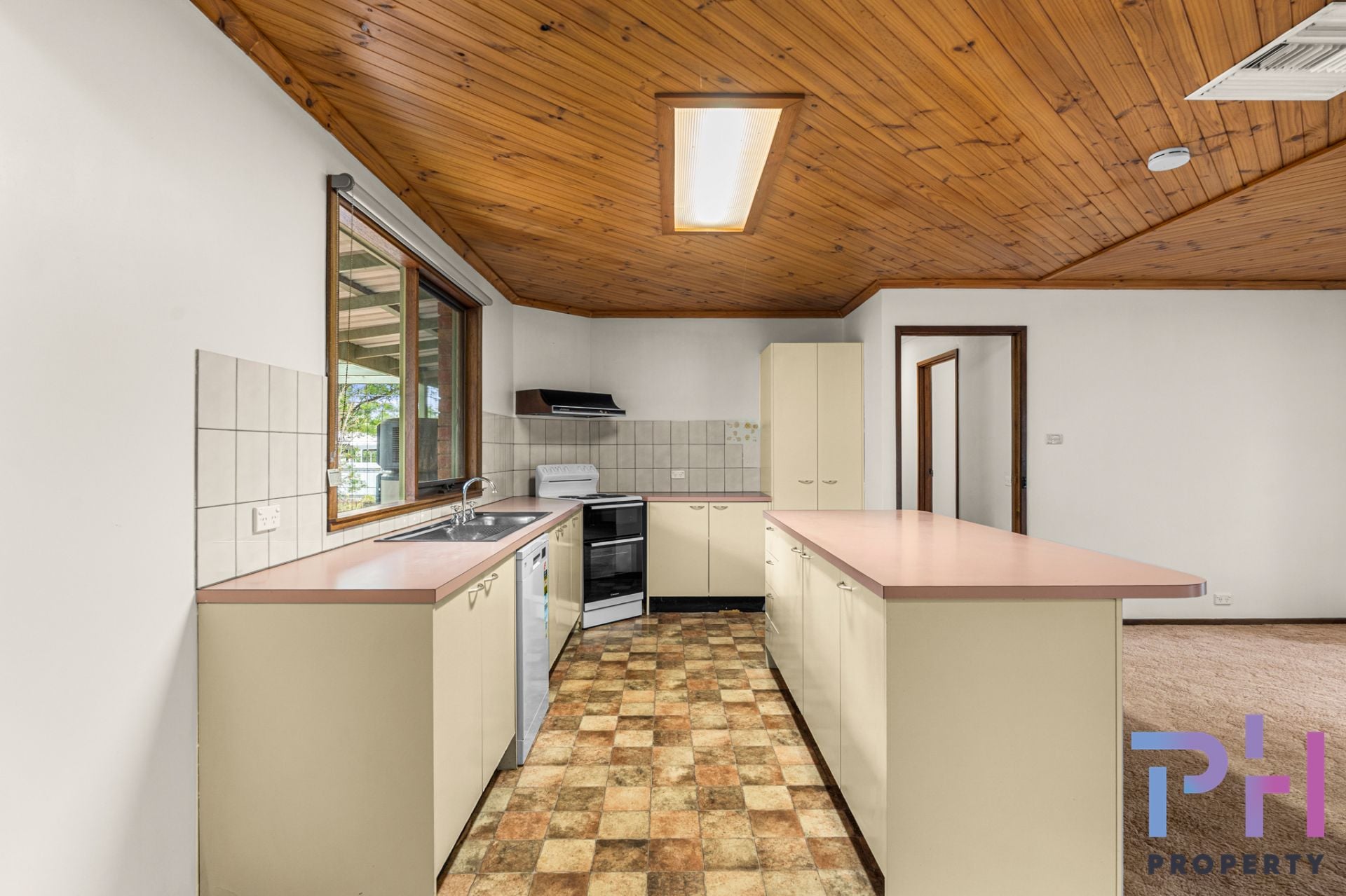 24 Trailspur Road Myers Flat VIC, Myers Flat - Thumbnail 5
