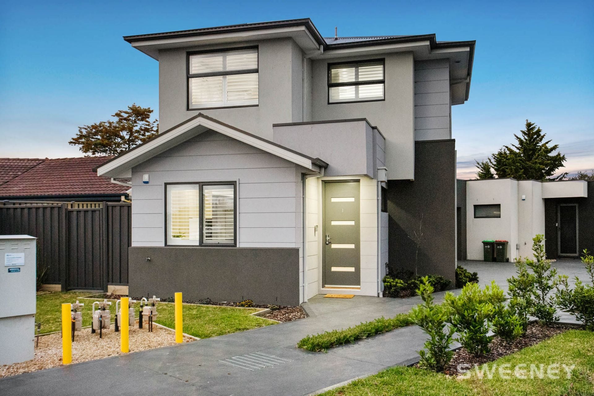 1/10 Argonaut Place, Altona Meadows - Thumbnail 2