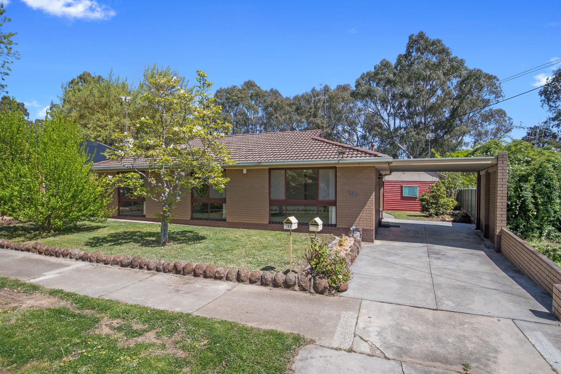 18 College Crescent, Flora Hill, Flora Hill, Flora Hill - Thumbnail 2