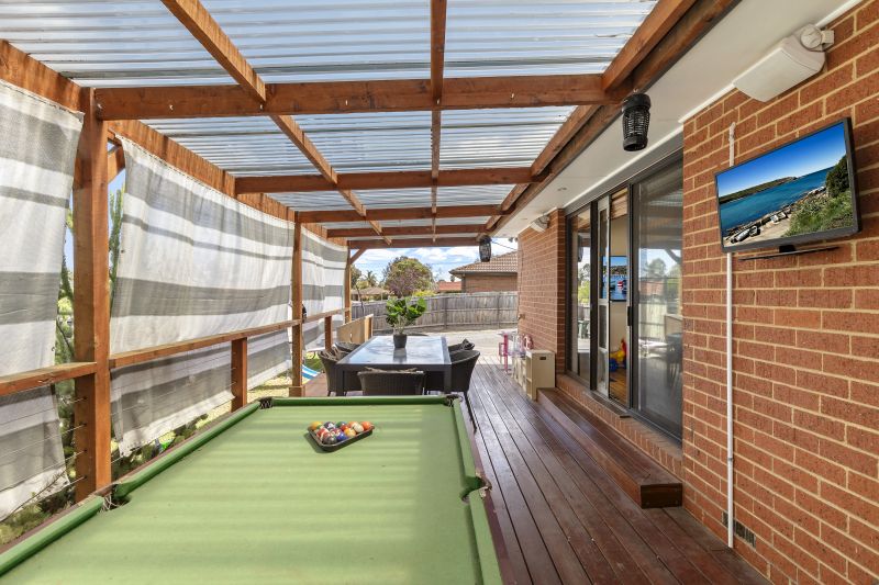 63 Hinkler Drive, Mill Park