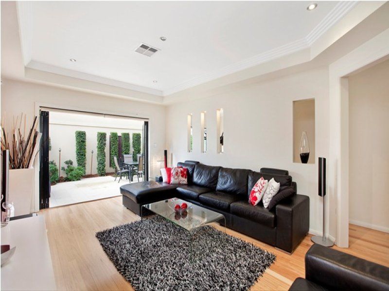 2/29 Jacaranda Road CARINGBAH SOUTH 2229