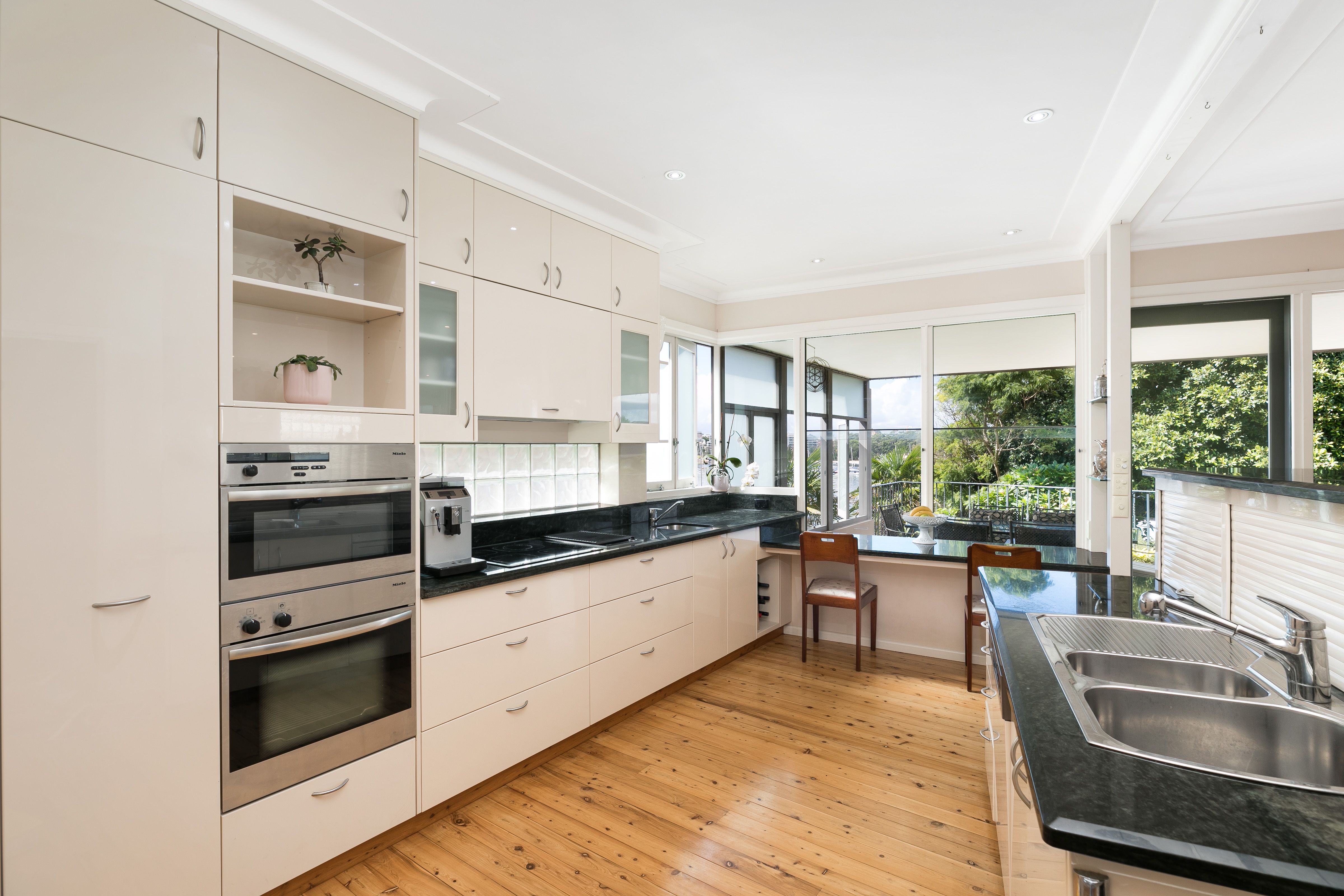 11 Hazel Place, BURRANEER, Burraneer - Thumbnail 6