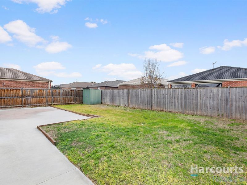 16 Maremma Drive, Mernda