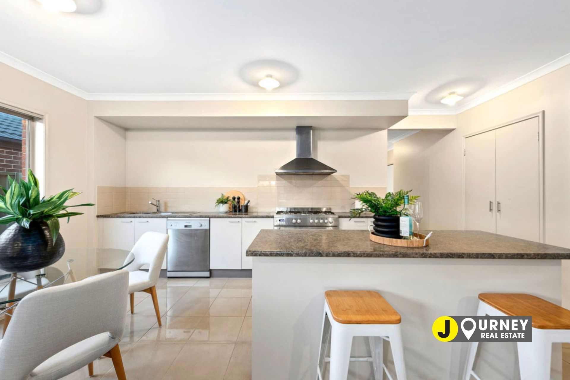 8 Moore Mews, Pakenham VIC, Pakenham - Thumbnail 6