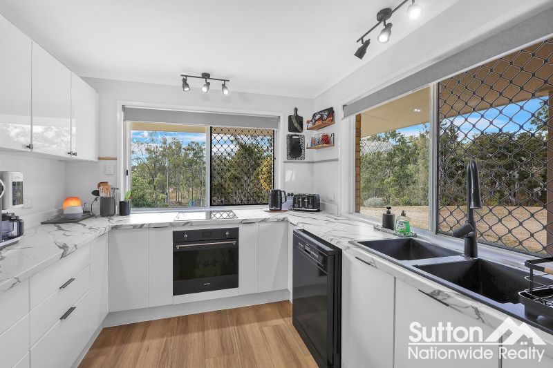 11 Broadmeadows Road, Moolboolaman, Moolboolaman - Thumbnail 8