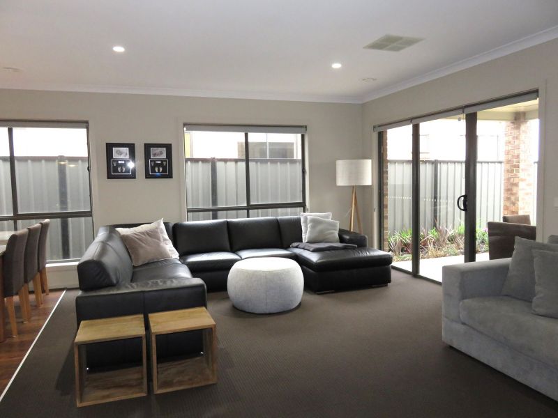 16 Calm Avenue, Craigieburn