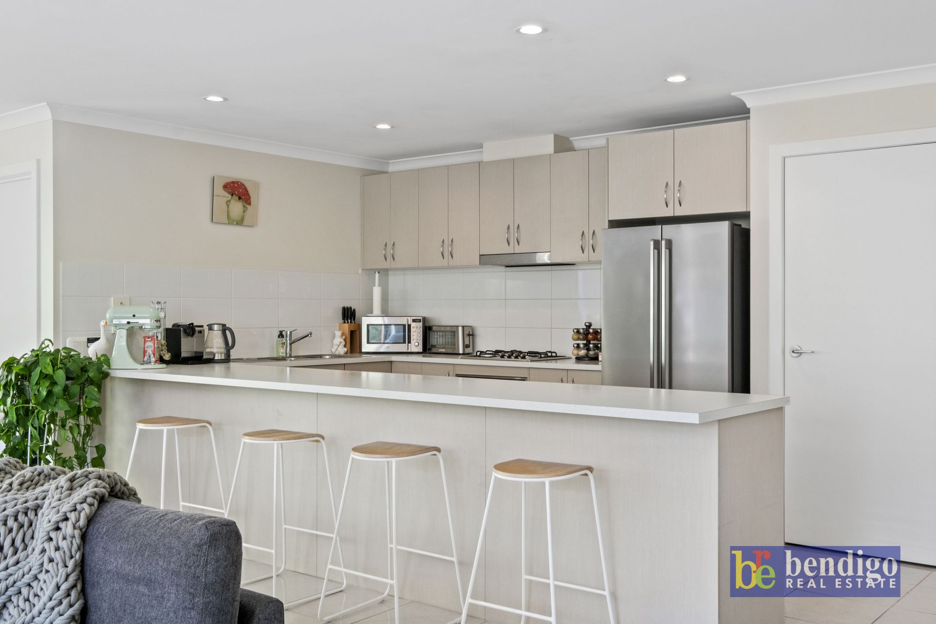 58 Londonderry Way Epsom VIC, Epsom - Thumbnail 2