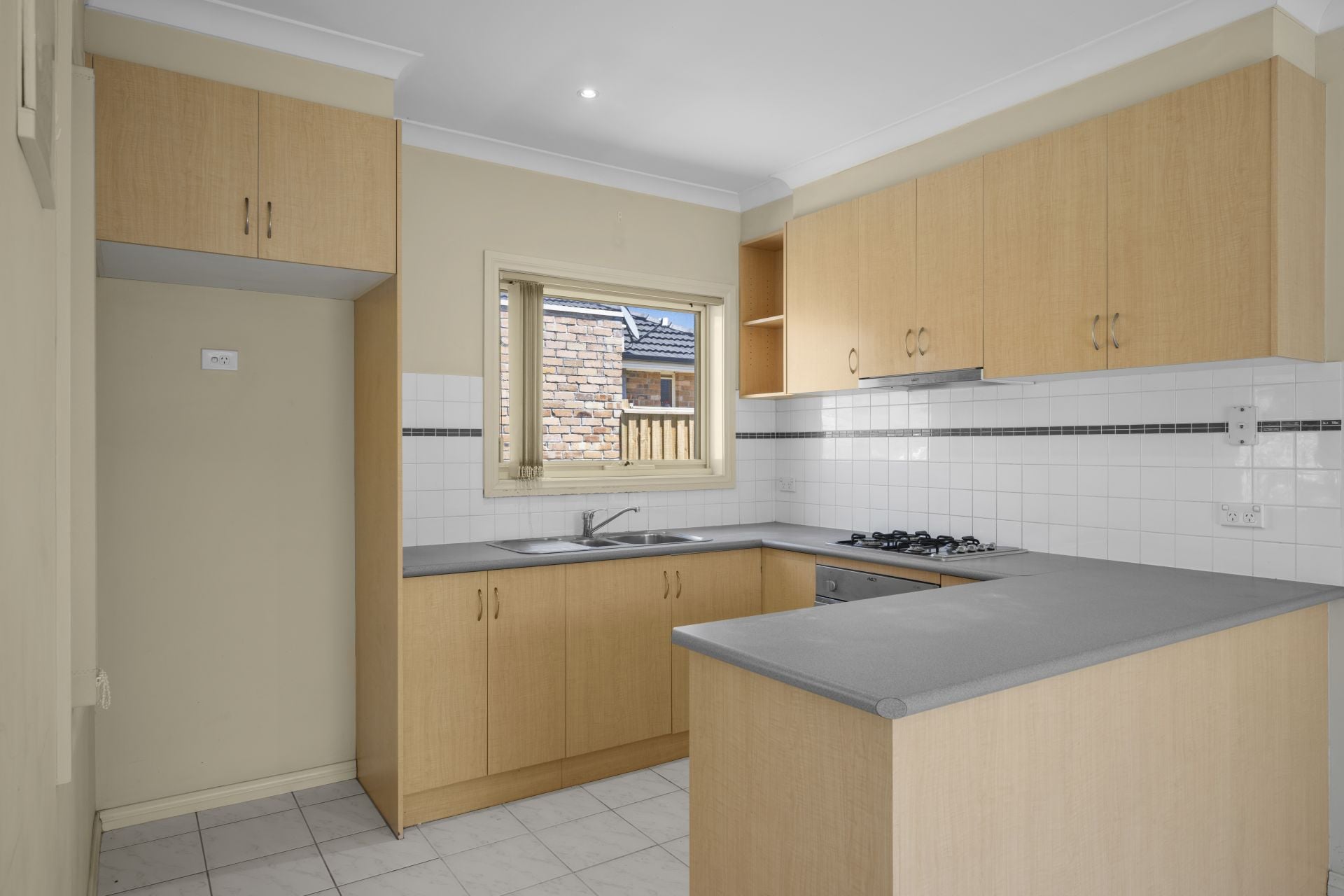 Stylish Unit In Quiet Reservoir Pocket