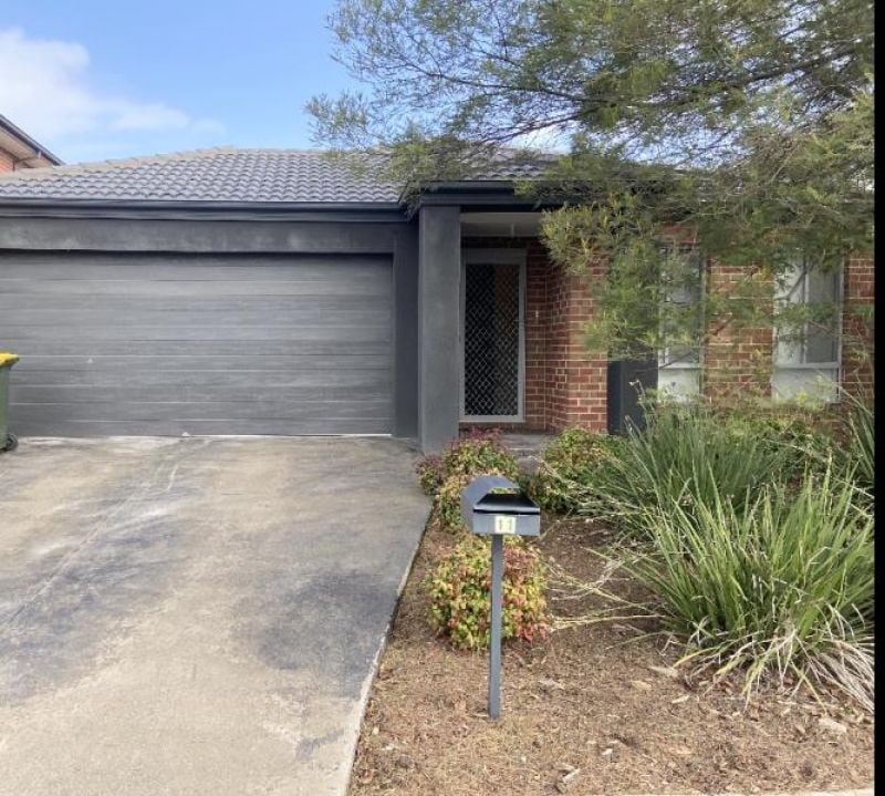 11 St Naum Terrace, Lalor