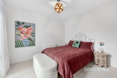 24 Oakbank Avenue, Highton
 
 
 $995,000 - $1,090,000, Highton $ - Thumbnail 8